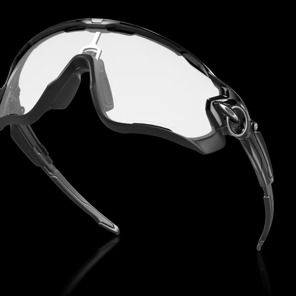 OAKLEY Jawbreaker glasses with photo chromatic + polarized lenses etc - Picture 9 of 10